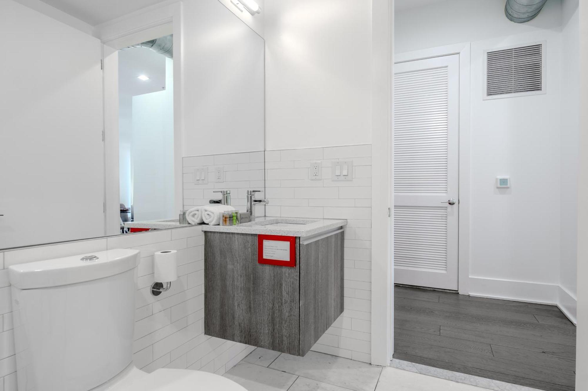 Dharma Home Suites Hoboken Exteriér fotografie
